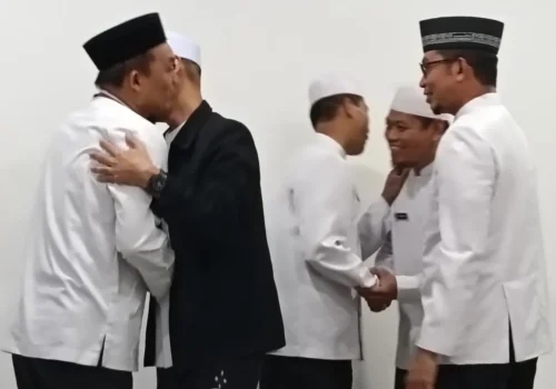 Meneguhkan Amanah, Menyambung Khidmat